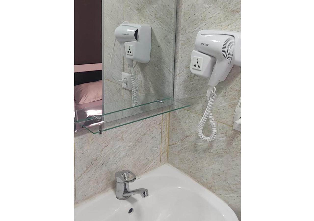 Hotel Lux Тбилиси Экстерьер фото